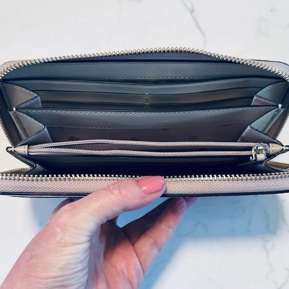Kate Spade ♠️ Leather Continental Wallet - Picture 3 of 4